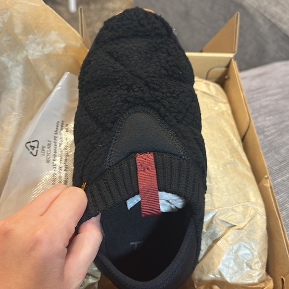 Teva - Picture 3 of 7